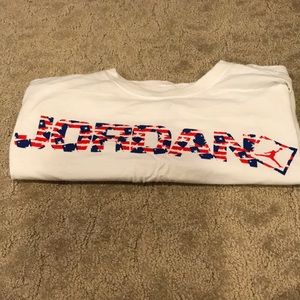 Men’s air Jordan tshirt - used as is